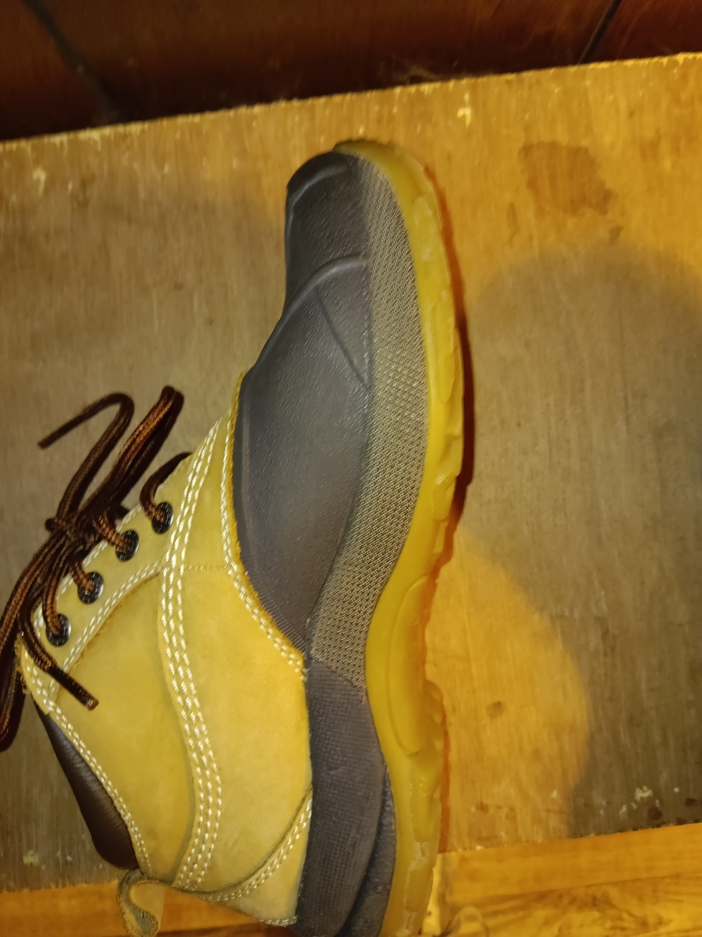 L.L. Bean Womans Tan and Brown Duck Boots - Picture 6 of 14